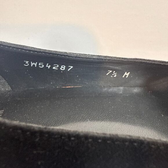 Stuart Weitzman Black Suede Low Heel Pumps Stretch Limo Style Made in Spain 7.5M - Picture 10 of 10